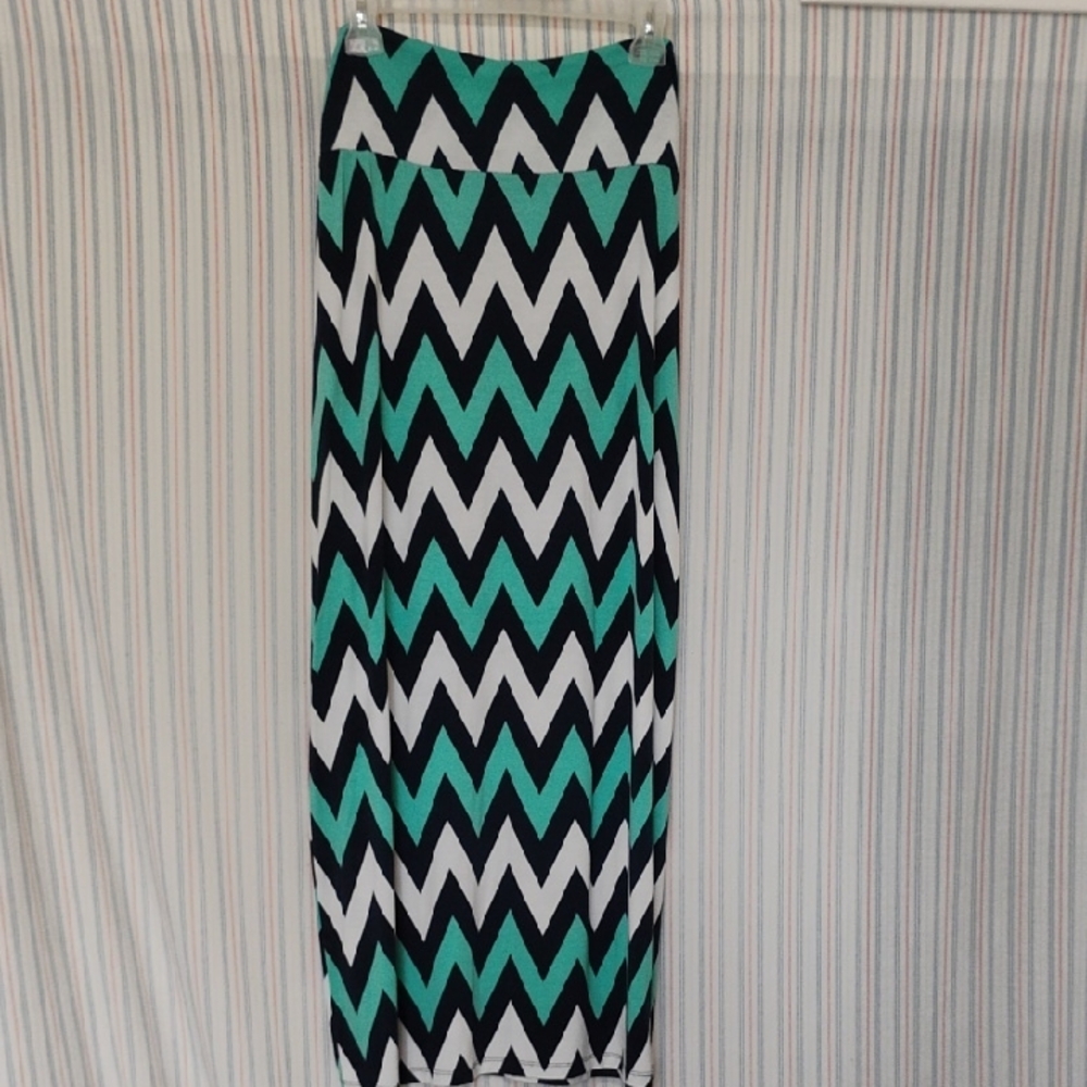 Rue 21 Chevron Print Maxi Skirt  L